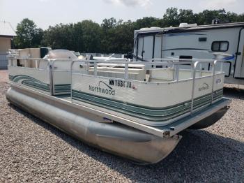  Salvage Nort Pontoon