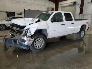  Salvage Chevrolet Silverado 2500