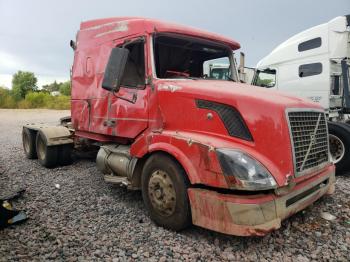  Salvage Volvo Vnl