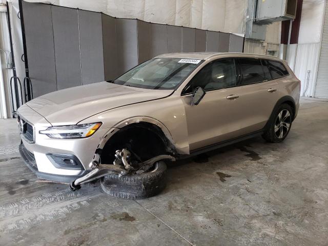  Salvage Volvo V60