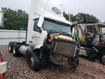  Salvage Volvo Vnr