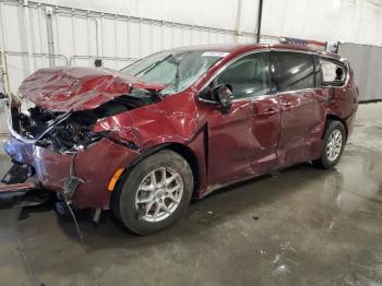  Salvage Chrysler Pacifica