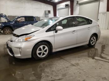  Salvage Toyota Prius