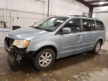  Salvage Chrysler Minivan