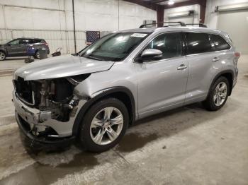  Salvage Toyota Highlander