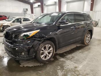  Salvage Toyota Highlander