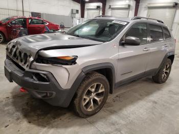  Salvage Jeep Cherokee