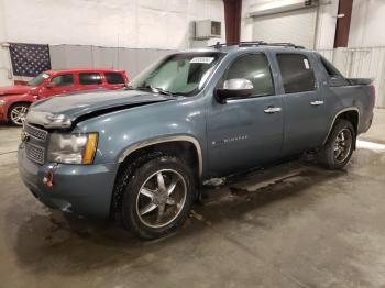  Salvage Chevrolet Avalanche