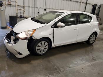  Salvage Toyota Prius