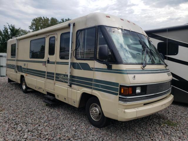  Salvage Winnebago Chieftain