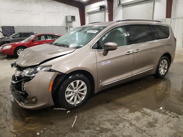  Salvage Chrysler Pacifica