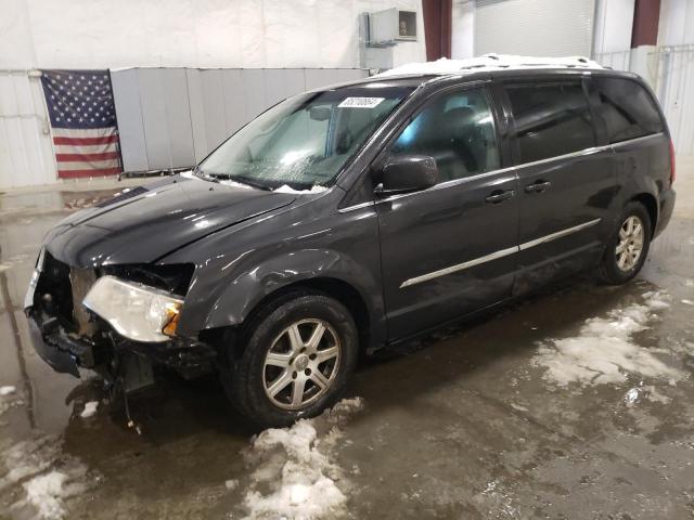  Salvage Chrysler Minivan