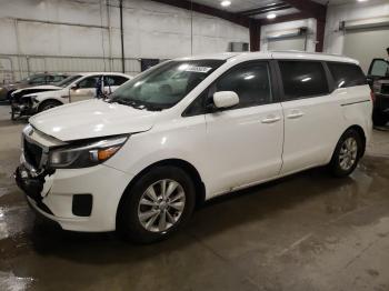  Salvage Kia Sedona