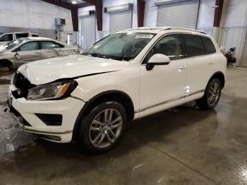  Salvage Volkswagen Touareg