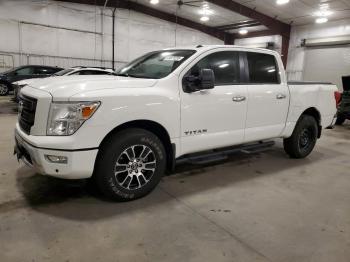  Salvage Nissan Titan