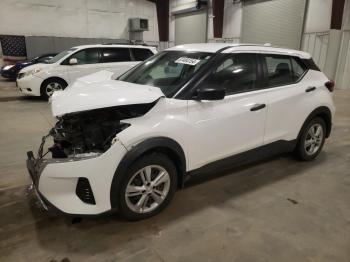  Salvage Nissan Kicks