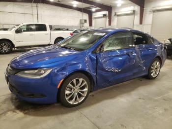  Salvage Chrysler 200