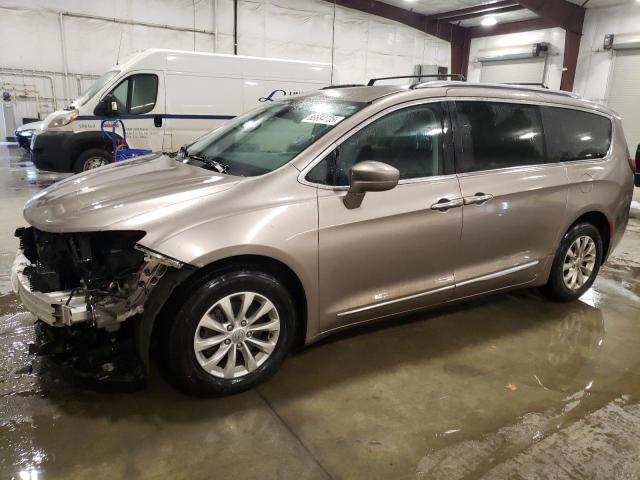  Salvage Chrysler Pacifica