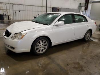  Salvage Toyota Avalon