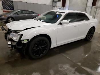  Salvage Chrysler 300