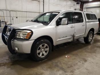  Salvage Nissan Titan