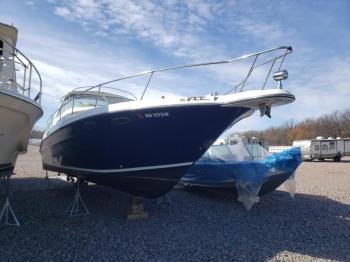  Salvage Sea Ray Boat