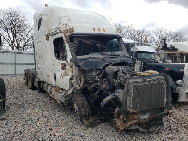  Salvage Freightliner Cascadia