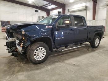  Salvage Chevrolet Silverado 2500