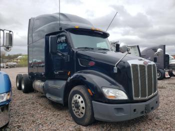  Salvage Peterbilt 579