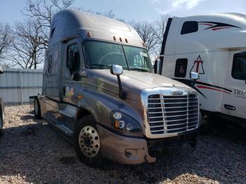  Salvage Freightliner Cascadia