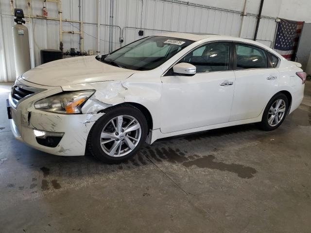  Salvage Nissan Altima