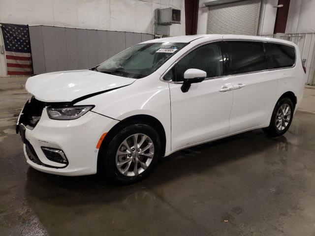 Salvage Chrysler Pacifica