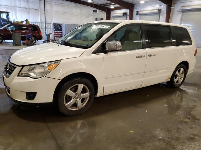  Salvage Volkswagen Routan
