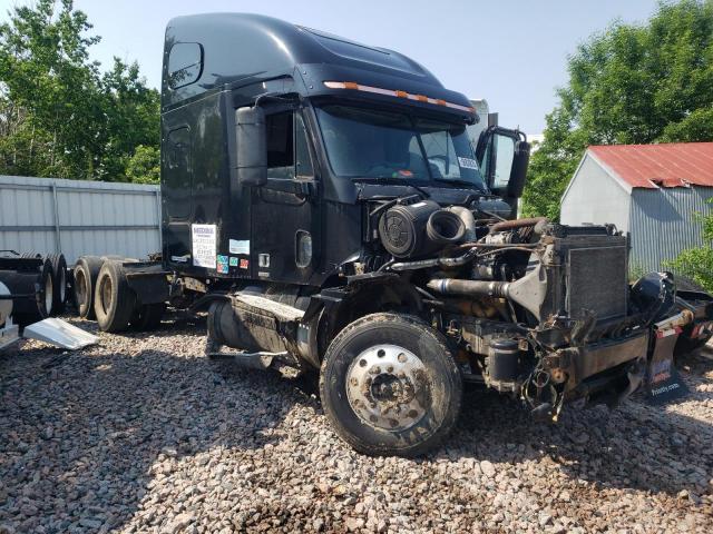  Salvage Freightliner Cst120