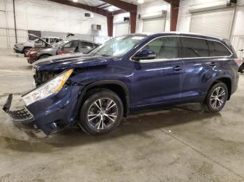  Salvage Toyota Highlander