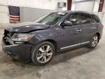  Salvage Nissan Pathfinder