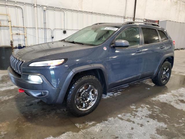  Salvage Jeep Cherokee