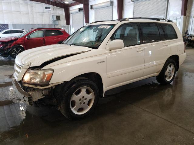  Salvage Toyota Highlander