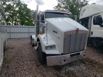  Salvage Kenworth T800