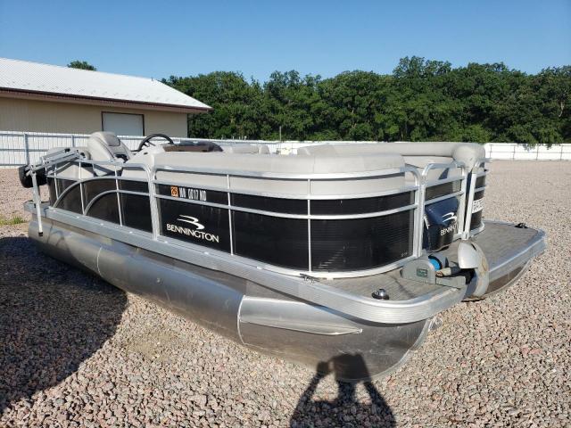  Salvage Bennington Marine Pontoon