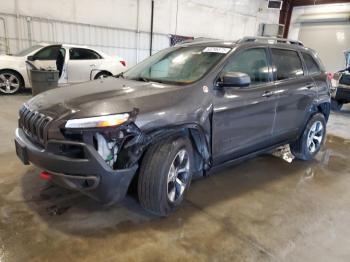 Salvage Jeep Cherokee