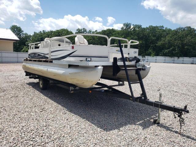  Salvage Crestliner Boat