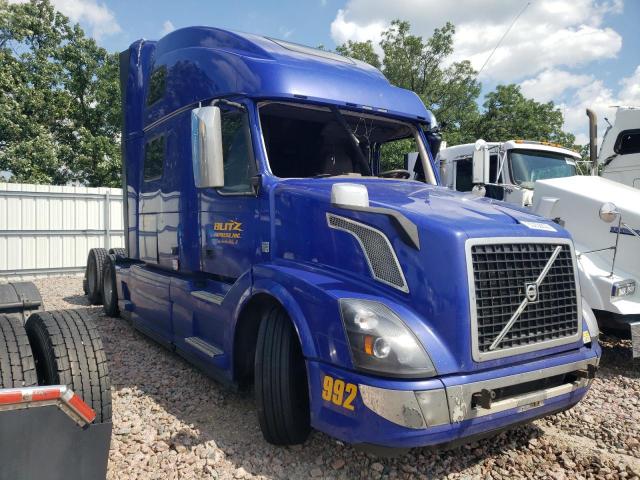  Salvage Volvo Vnl