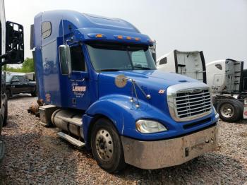  Salvage Freightliner Columbia 1