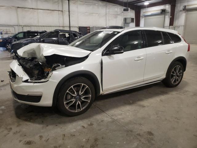  Salvage Volvo V60