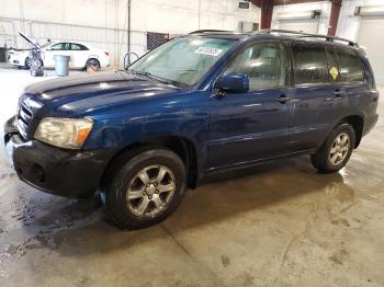  Salvage Toyota Highlander