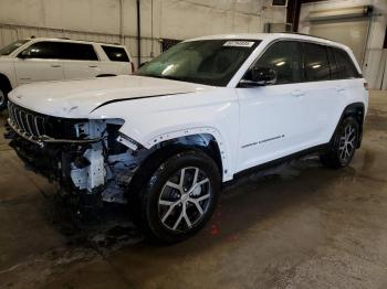  Salvage Jeep Grand Cherokee