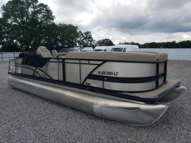  Salvage Slyvan Pontoon