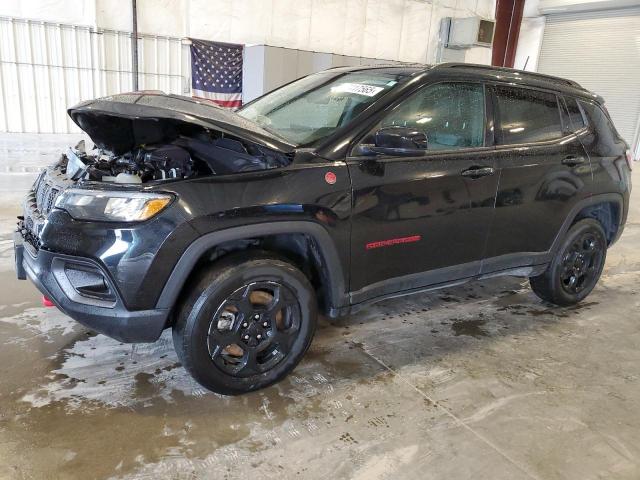  Salvage Jeep Compass