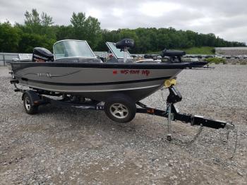  Salvage Lund Boat W Trl